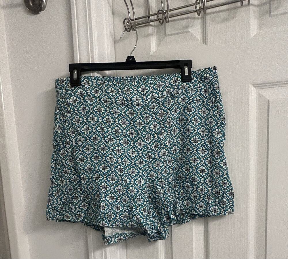 Old Navy Women’s Playa High-Rise Pull-On Shorts Elastic Waist Green Floral L